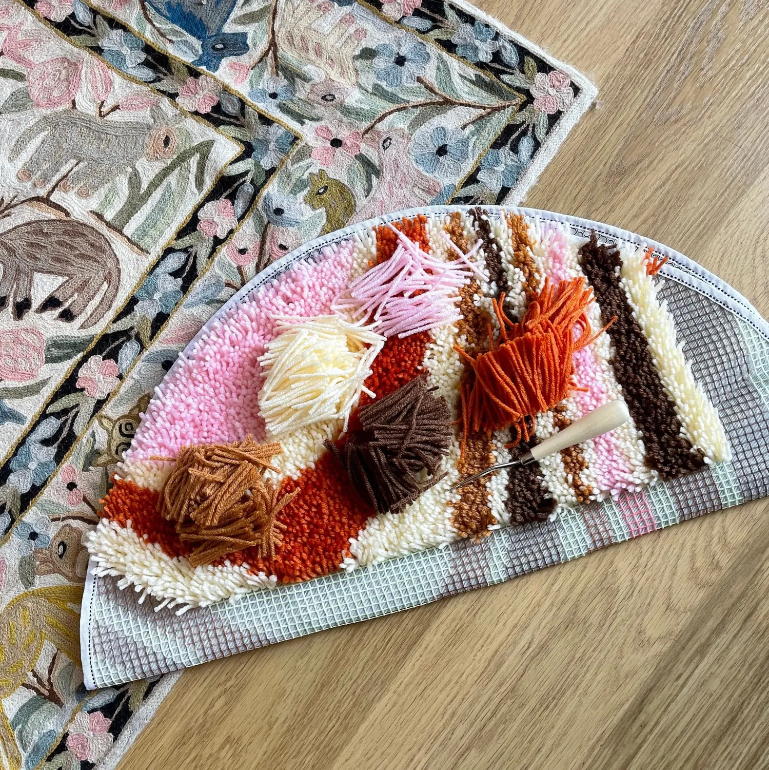 Craft Club Caramel Swirl kit covor 48x48cm retro