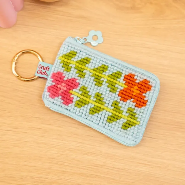 Craft Club BEGINNER BLOOMS kit goblen pentru etui floral