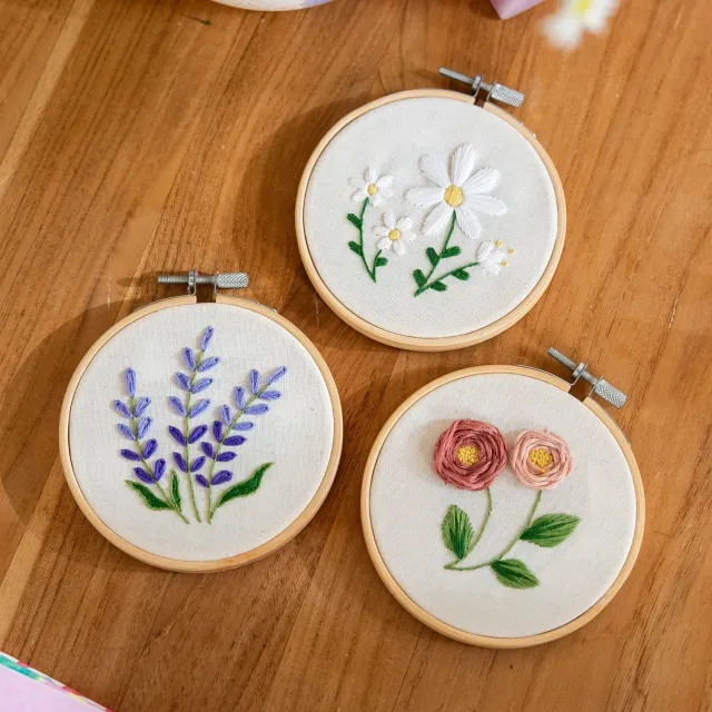 Craft Club Floral Minis kit broderie 3 modele 10 cm
