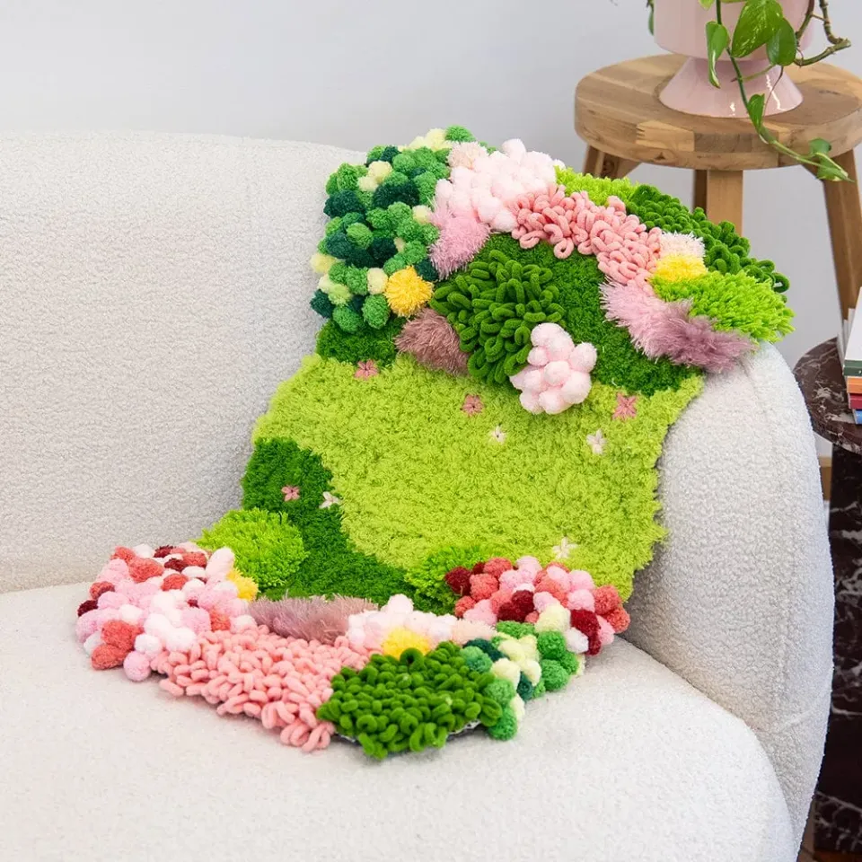 Craft Club Bubblegum Garden kit moss rug 75x45cm