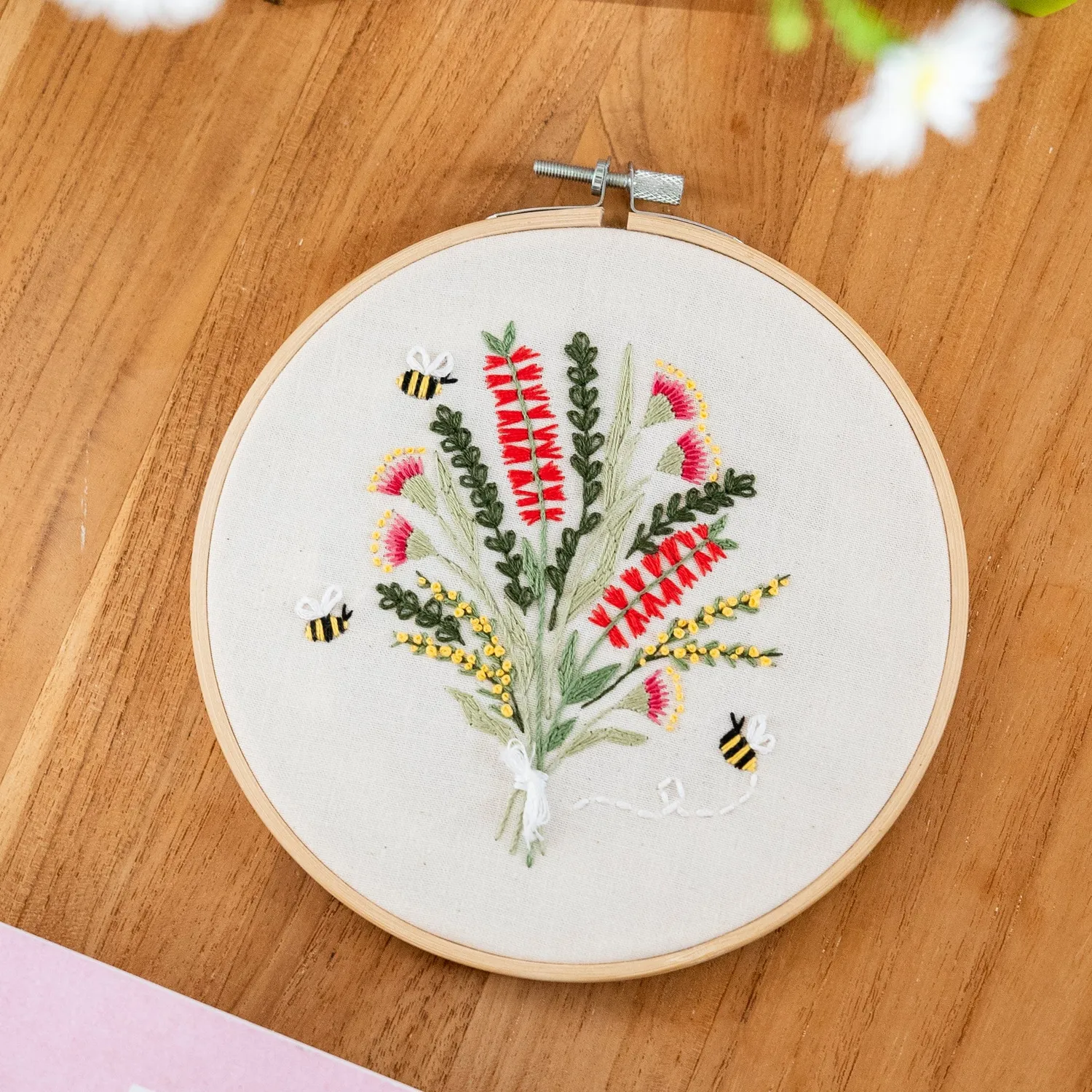 Craft Club Australian Native Bouquet kit broderie