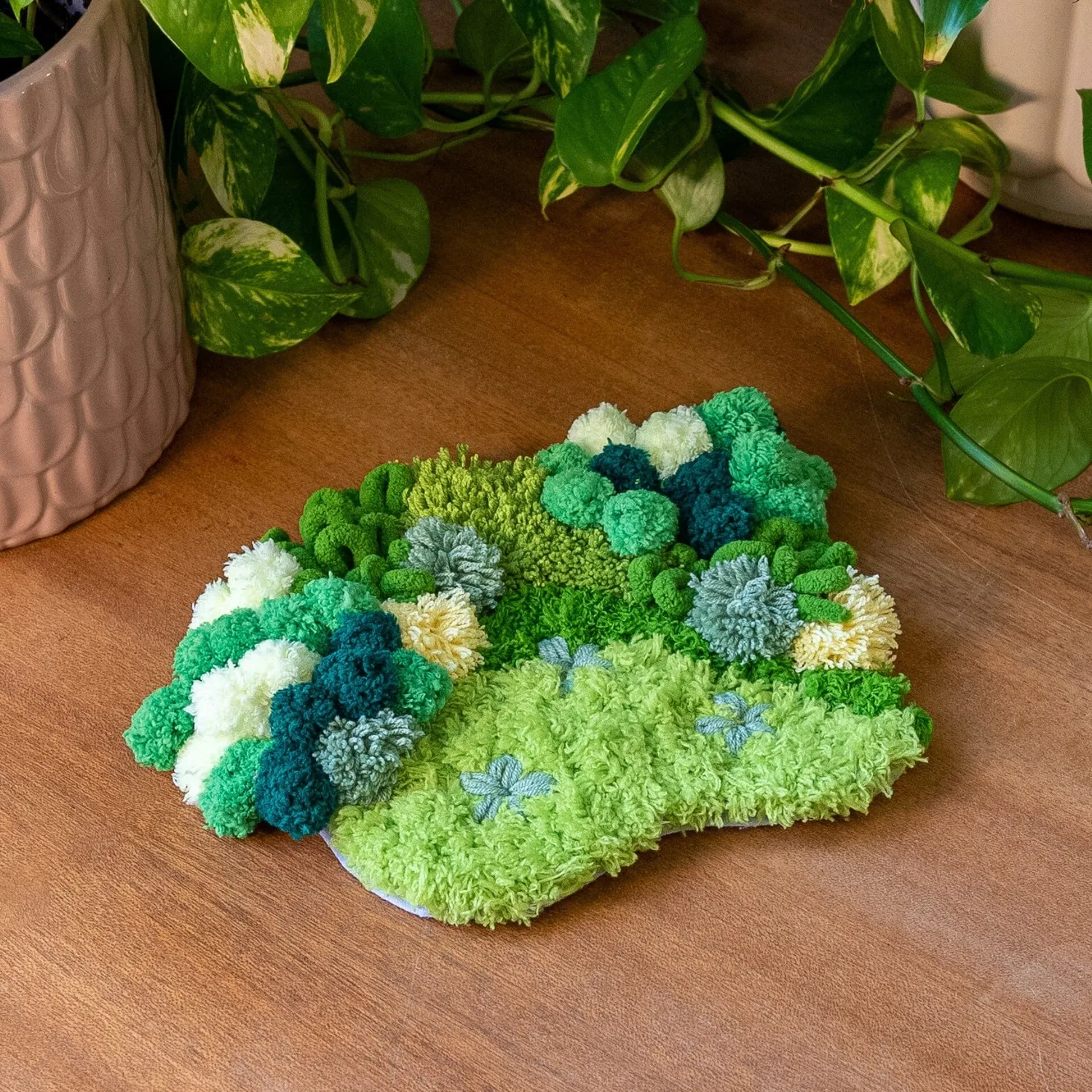 Craft Club Mega Mossy set covor + suporturi muschi cu foarfeca