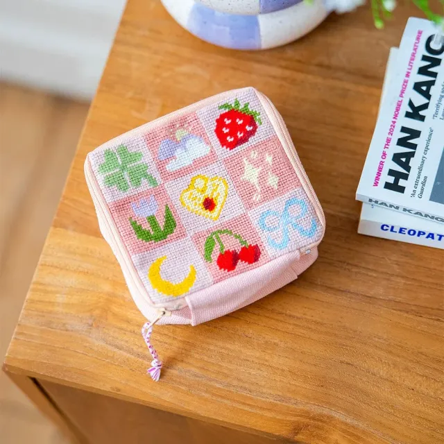 Craft Club Good Luck Charms kit pouch 12x12cm