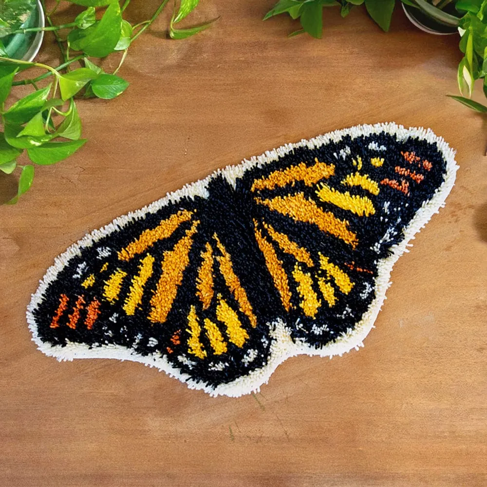 Craft Club Butterfly covor latch hook